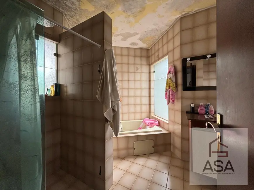 Foto 3 de Casa com 4 quartos à venda, 500m2 em Vila Oliveira, Mogi Das Cruzes - SP