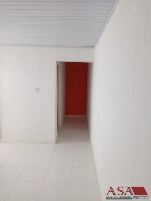 Foto 1 de Casa de Vila com 1 quarto para alugar, 20m2 em Vila São Paulo, Mogi Das Cruzes - SP