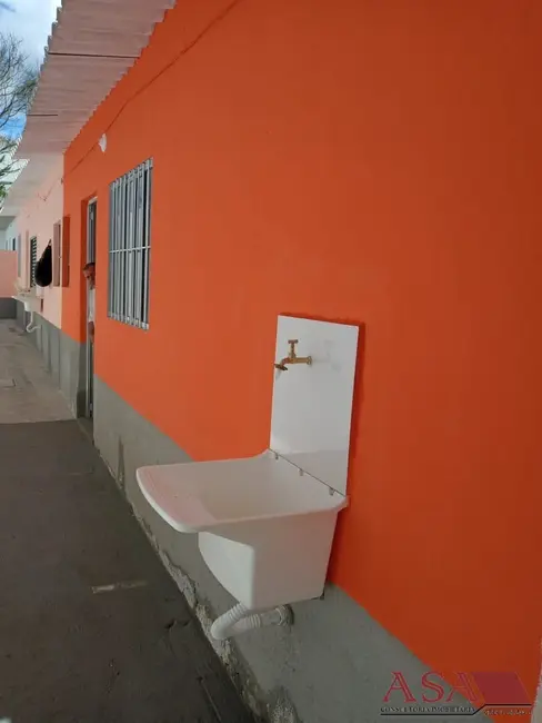 Foto 2 de Casa de Vila com 1 quarto para alugar, 20m2 em Vila São Paulo, Mogi Das Cruzes - SP