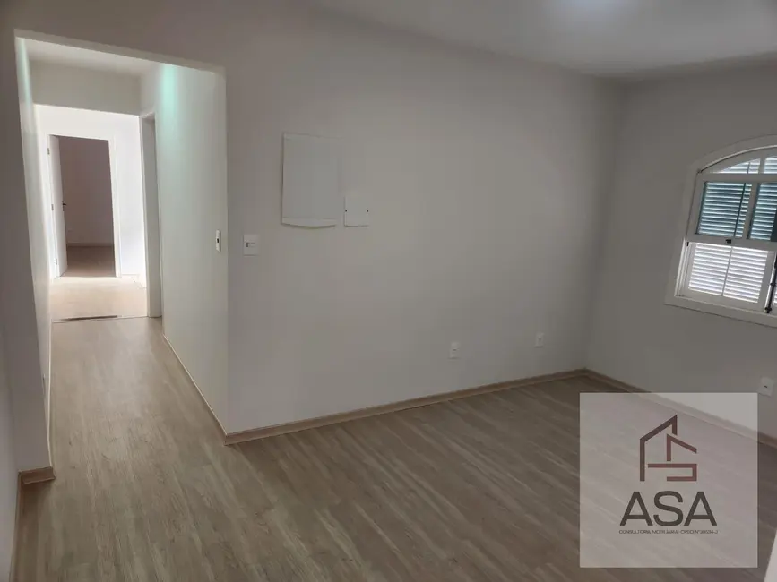 Foto 8 de Casa com 4 quartos à venda, 256m2 em Jardim Veneza, Mogi Das Cruzes - SP