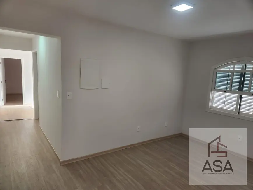 Foto 6 de Casa com 4 quartos à venda, 256m2 em Jardim Veneza, Mogi Das Cruzes - SP