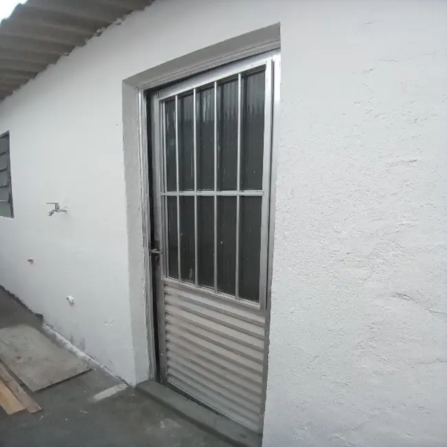 Foto 2 de Casa de Vila com 1 quarto para alugar, 65m2 em Vila São Paulo, Mogi Das Cruzes - SP