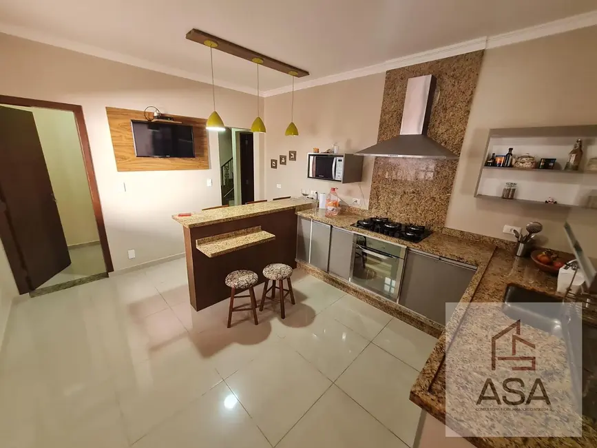 Foto 1 de Casa com 4 quartos à venda e para alugar, 500m2 em Mogi Das Cruzes - SP