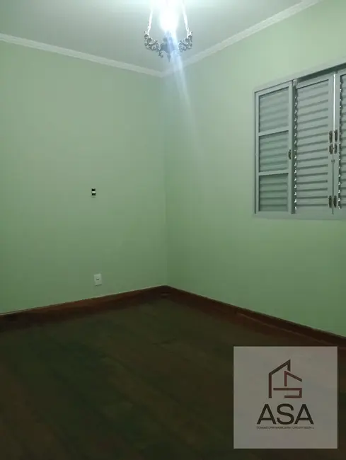 Foto 2 de Sala Comercial para alugar, 32m2 em Vila Nancy, Mogi Das Cruzes - SP