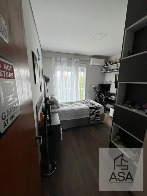 Casa com 3 quartos à venda, 202m2 em Fazenda Rodeio, Mogi Das Cruzes - SP - imagem 8 Foto 8 de Casa com 3 quartos à venda, 202m2 em Fazenda Rodeio, Mogi Das Cruzes - SP