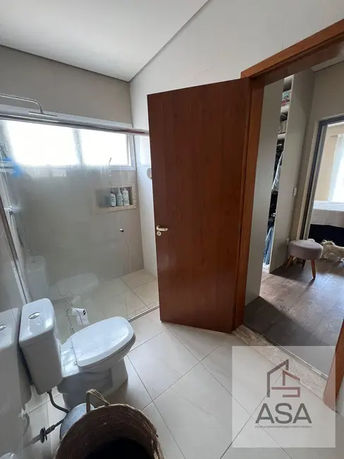 Casa com 3 quartos à venda, 202m2 em Fazenda Rodeio, Mogi Das Cruzes - SP - imagem 6 Foto 6 de Casa com 3 quartos à venda, 202m2 em Fazenda Rodeio, Mogi Das Cruzes - SP