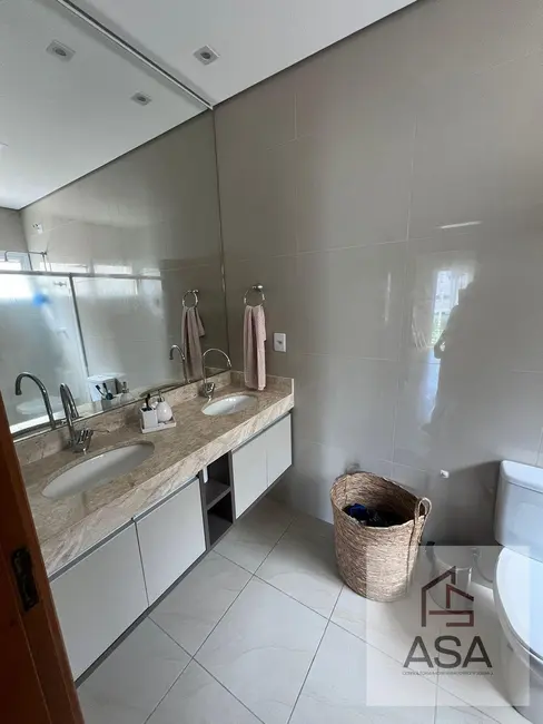 Casa com 3 quartos à venda, 202m2 em Fazenda Rodeio, Mogi Das Cruzes - SP - imagem 5 Foto 5 de Casa com 3 quartos à venda, 202m2 em Fazenda Rodeio, Mogi Das Cruzes - SP