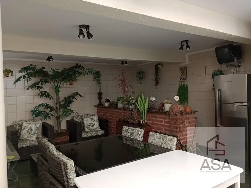 Foto 5 de Casa com 4 quartos à venda, 200m2 em Alto Ipiranga, Mogi Das Cruzes - SP