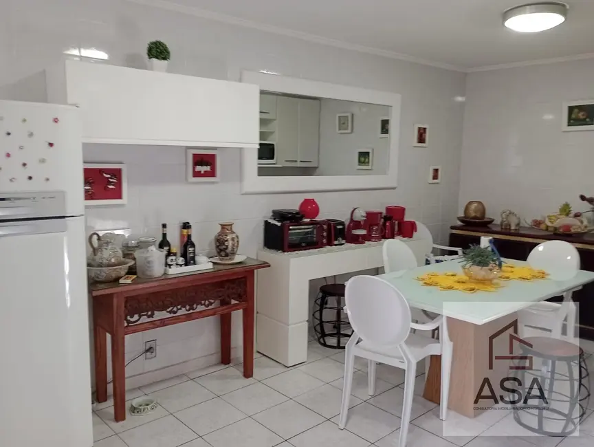 Foto 2 de Casa com 4 quartos à venda, 200m2 em Alto Ipiranga, Mogi Das Cruzes - SP