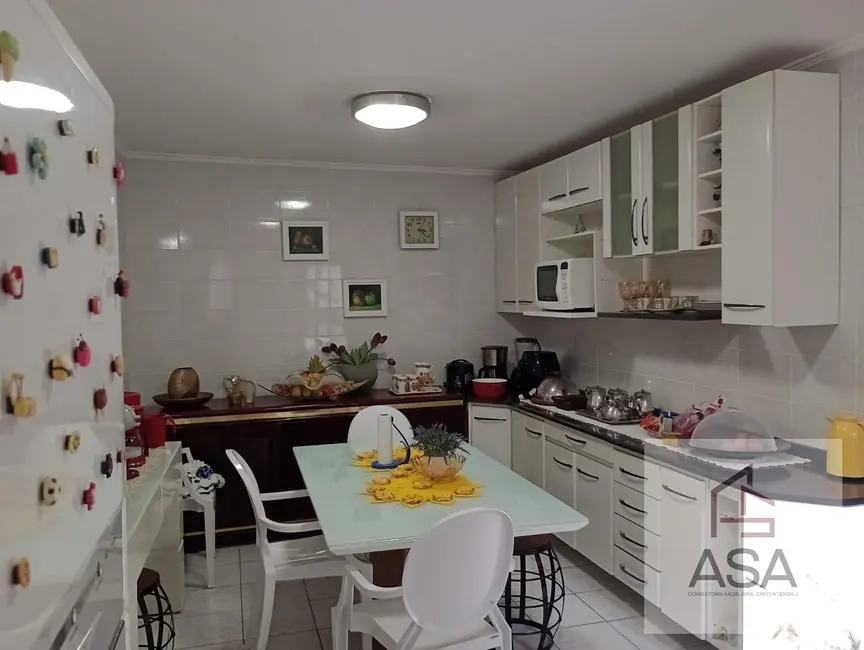 Foto 3 de Casa com 4 quartos à venda, 200m2 em Alto Ipiranga, Mogi Das Cruzes - SP