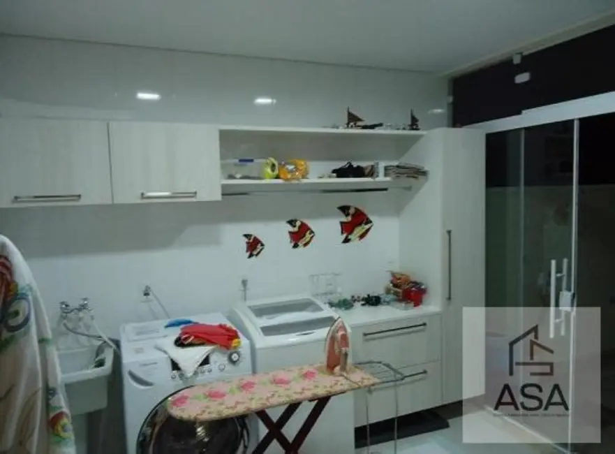 Foto 3 de Casa de Condomínio com 3 quartos à venda, 320m2 em Aruã, Mogi Das Cruzes - SP