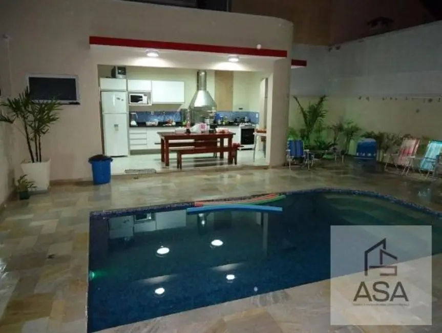 Foto 8 de Casa de Condomínio com 3 quartos à venda, 320m2 em Aruã, Mogi Das Cruzes - SP