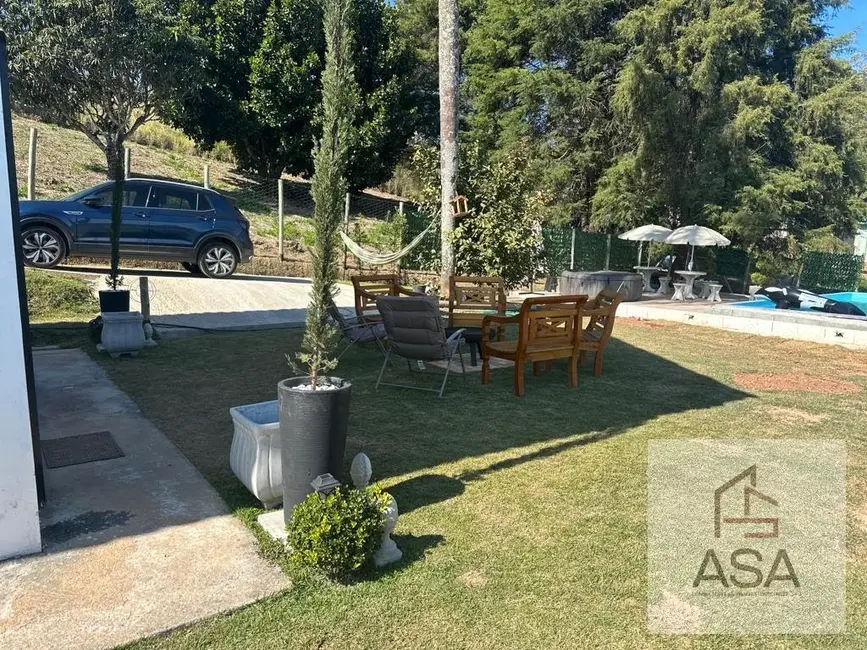 Chácara com 2 quartos à venda, 825m2 em Santa Branca - SP - imagem 2 Foto 2 de Chácara com 2 quartos à venda, 825m2 em Santa Branca - SP