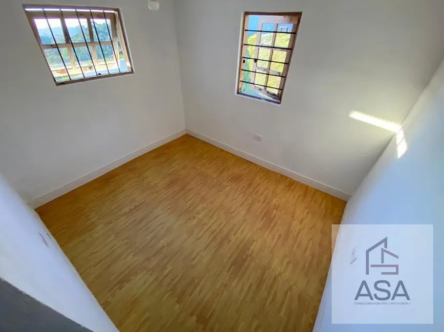 Chácara com 2 quartos à venda, 825m2 em Santa Branca - SP - imagem 9 Foto 9 de Chácara com 2 quartos à venda, 825m2 em Santa Branca - SP