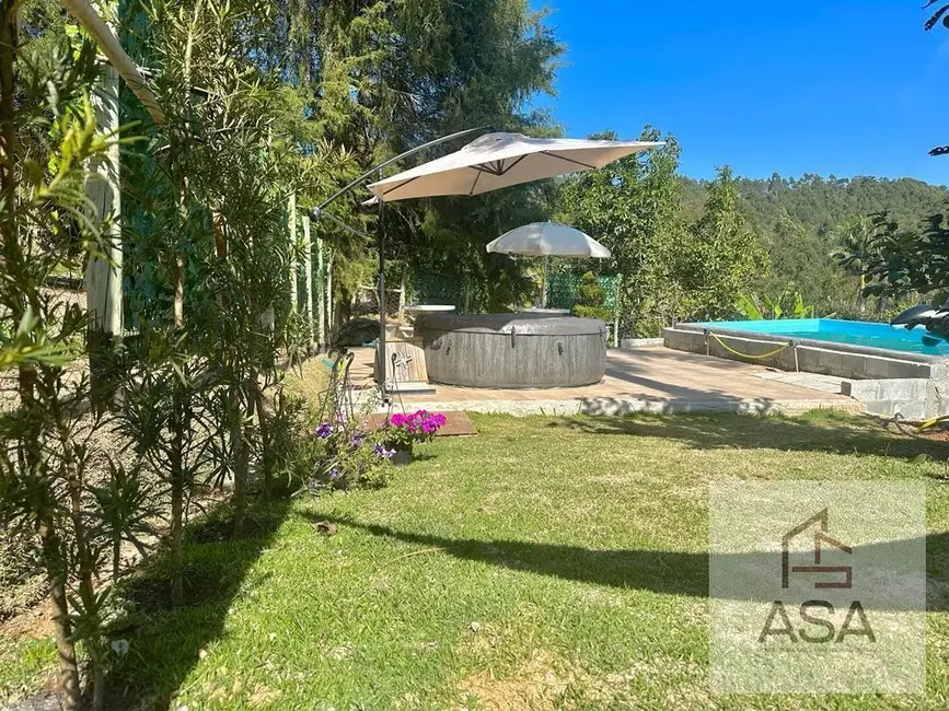 Chácara com 2 quartos à venda, 825m2 em Santa Branca - SP - imagem 3 Foto 3 de Chácara com 2 quartos à venda, 825m2 em Santa Branca - SP