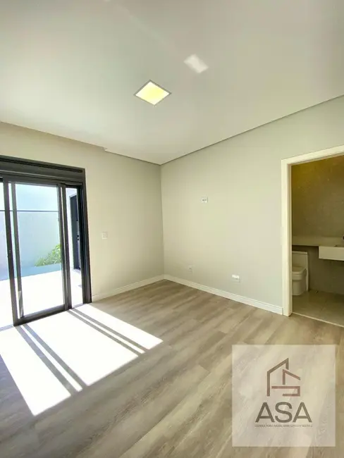 Foto 3 de Casa de Condomínio com 3 quartos à venda, 360m2 em Jardim São Pedro, Mogi Das Cruzes - SP