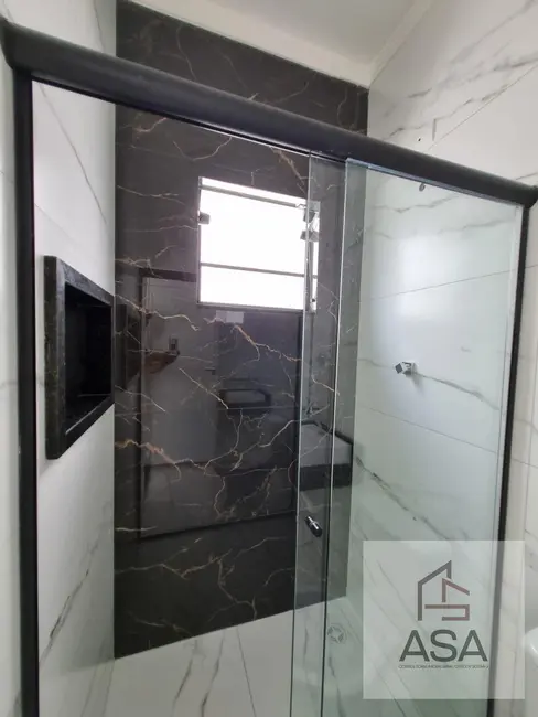 Foto 4 de Casa com 1 quarto para alugar, 25m2 em Mogi Das Cruzes - SP