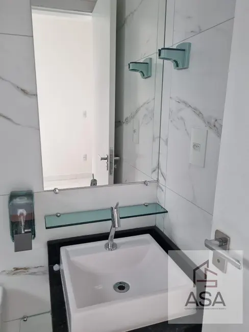 Foto 3 de Casa com 1 quarto para alugar, 25m2 em Mogi Das Cruzes - SP