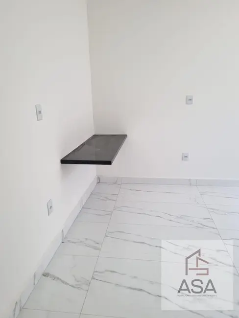 Foto 2 de Casa com 1 quarto para alugar, 25m2 em Mogi Das Cruzes - SP