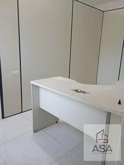 Sala Comercial para alugar, 25m2 em Centro, Mogi Das Cruzes - SP - imagem 2 Foto 2 de Sala Comercial para alugar, 25m2 em Centro, Mogi Das Cruzes - SP