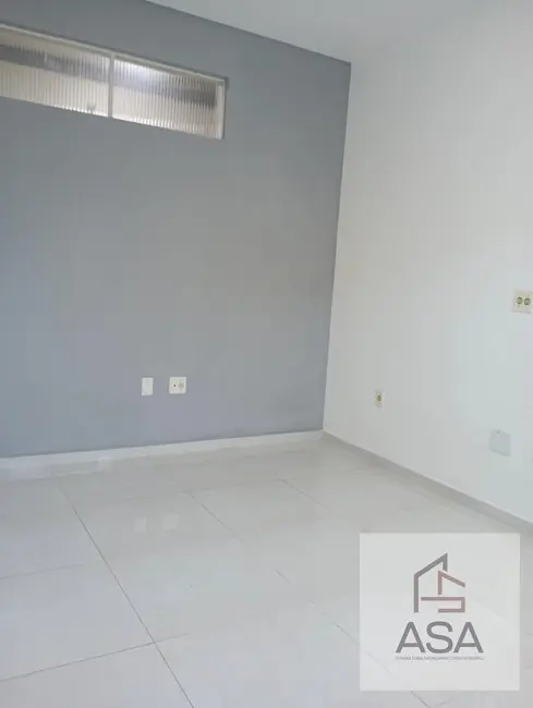 Sala Comercial para alugar, 25m2 em Centro, Mogi Das Cruzes - SP - imagem 3 Foto 3 de Sala Comercial para alugar, 25m2 em Centro, Mogi Das Cruzes - SP