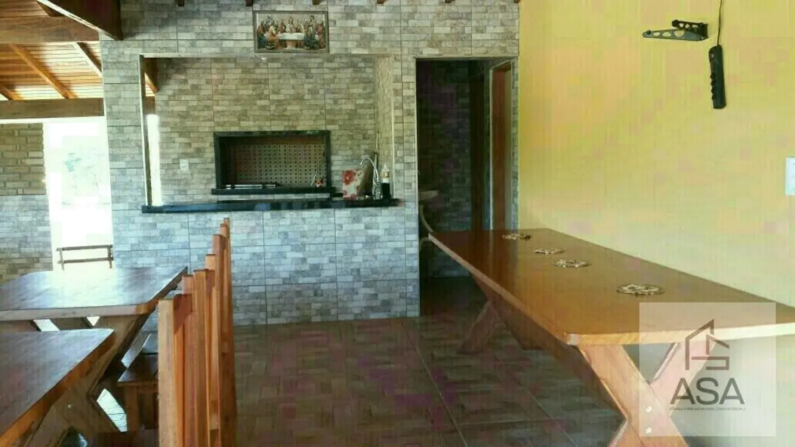 Chácara com 5 quartos à venda, 15000m2 em Guararema - SP - imagem 2 Foto 2 de Chácara com 5 quartos à venda, 15000m2 em Guararema - SP