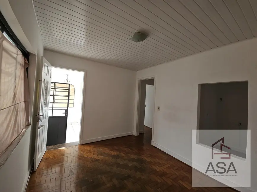 Casa com 2 quartos para alugar, 136m2 em Vila Lavínia, Mogi Das Cruzes - SP - imagem 6 Foto 6 de Casa com 2 quartos para alugar, 136m2 em Vila Lavínia, Mogi Das Cruzes - SP