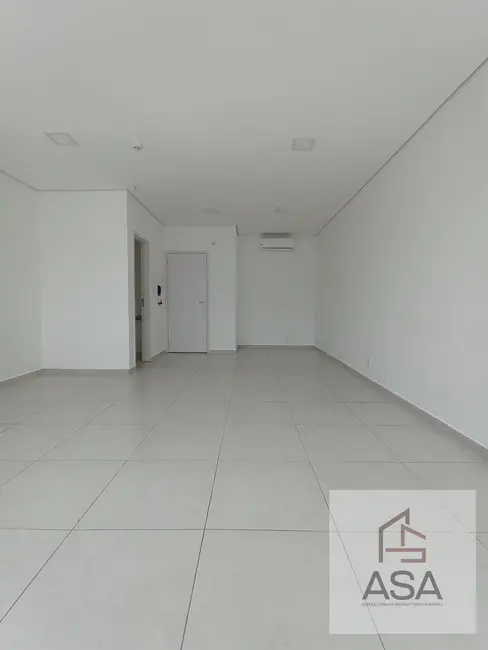 Foto 3 de Sala Comercial à venda, 37m2 em Vila Mogilar, Mogi Das Cruzes - SP