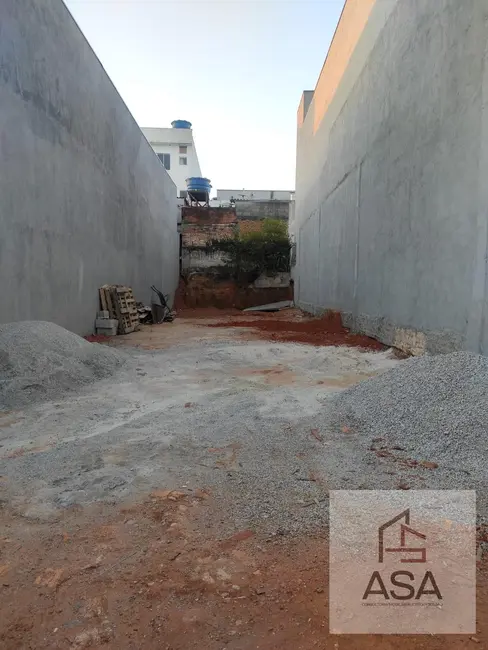 Sala Comercial para alugar, 183m2 em Centro, Mogi Das Cruzes - SP - imagem 5 Foto 5 de Sala Comercial para alugar, 183m2 em Centro, Mogi Das Cruzes - SP