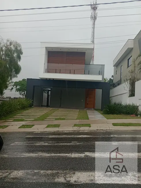 Casa de Condomínio com 3 quartos à venda e para alugar, 250m2 em Fazenda Rodeio, Mogi Das Cruzes - SP - imagem 1 Foto 1 de Casa de Condomínio com 3 quartos à venda e para alugar, 250m2 em Fazenda Rodeio, Mogi Das Cruzes - SP