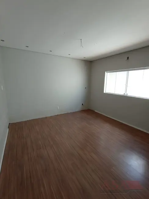 Casa Comercial para alugar, 177m2 em Centro, Mogi Das Cruzes - SP - imagem 4 Foto 4 de Casa Comercial para alugar, 177m2 em Centro, Mogi Das Cruzes - SP