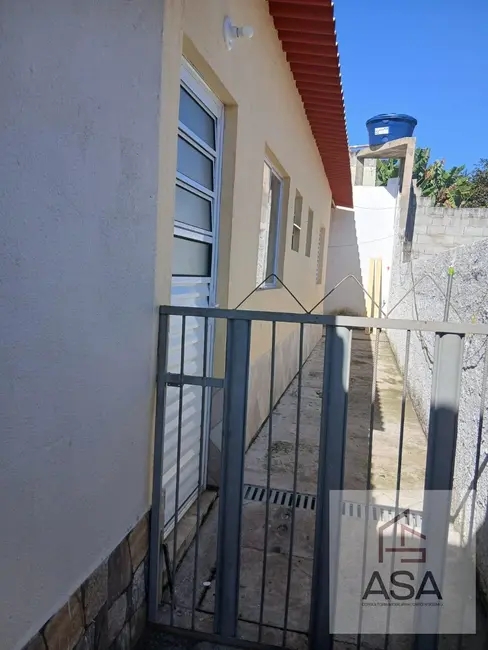 Foto 3 de Casa de Vila com 1 quarto para alugar, 30m2 em Vila São Paulo, Mogi Das Cruzes - SP
