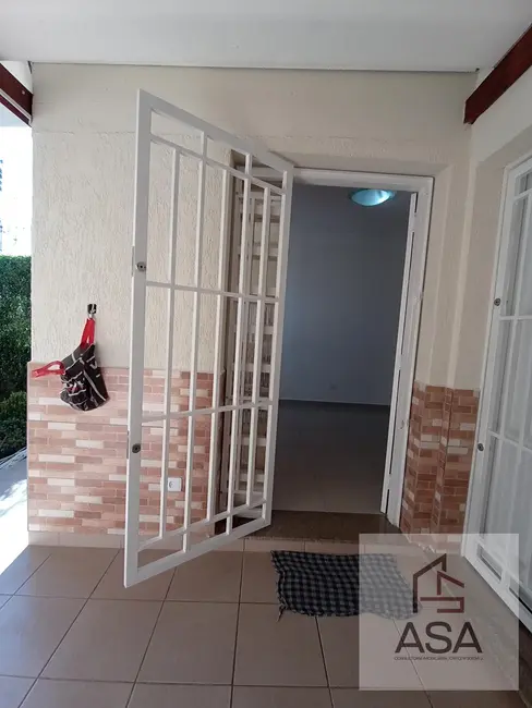 Foto 6 de Casa com 2 quartos para alugar, 180m2 em Vila Oliveira, Mogi Das Cruzes - SP