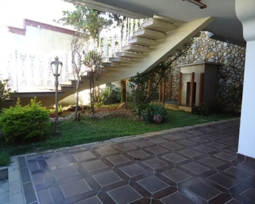 Foto 3 de Casa Comercial com 4 quartos à venda e para alugar, 670m2 em Centro, Mogi Das Cruzes - SP