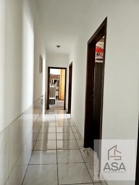 Casa com 3 quartos à venda, 300m2 em Mogi Das Cruzes - SP - imagem 9 Foto 9 de Casa com 3 quartos à venda, 300m2 em Mogi Das Cruzes - SP
