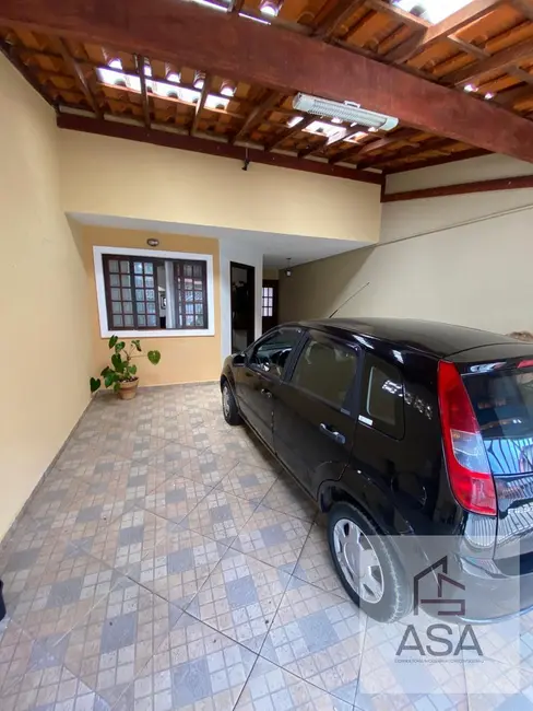 Foto 2 de Casa com 2 quartos à venda, 125m2 em Vila Suissa, Mogi Das Cruzes - SP