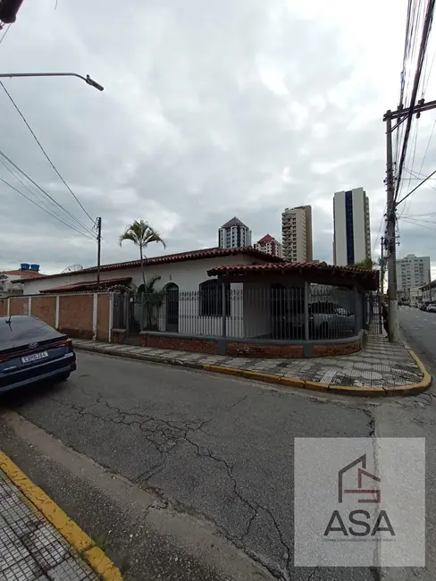 Foto 2 de Casa Comercial com 4 quartos para alugar, 359m2 em Centro, Mogi Das Cruzes - SP