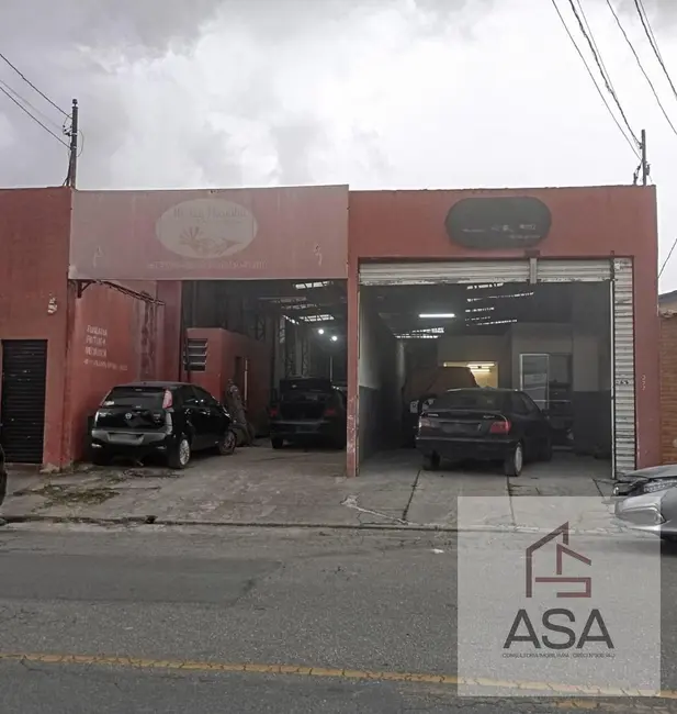 Foto 1 de Armazém / Galpão à venda, 300m2 em Vila Mogilar, Mogi Das Cruzes - SP