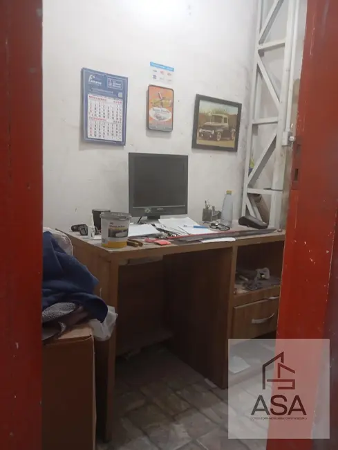 Foto 4 de Armazém / Galpão à venda, 300m2 em Vila Mogilar, Mogi Das Cruzes - SP