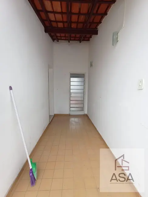 Foto 3 de Casa com 3 quartos para alugar, 180m2 em Vila Oliveira, Mogi Das Cruzes - SP
