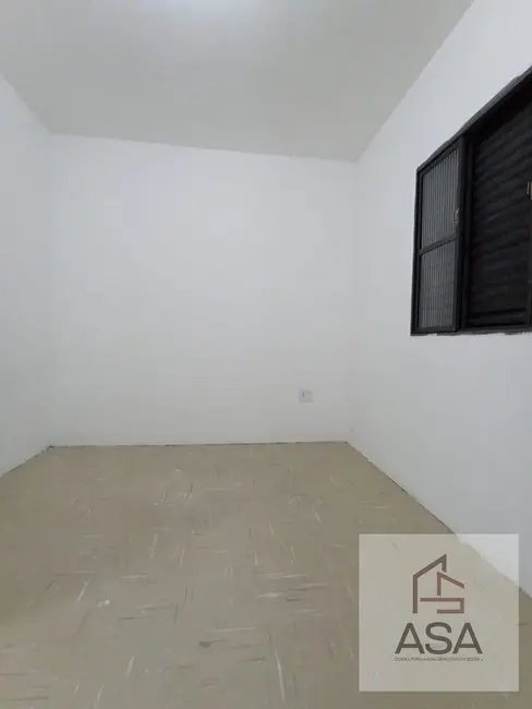 Casa com 3 quartos para alugar, 180m2 em Vila Oliveira, Mogi Das Cruzes - SP - imagem 9 Foto 9 de Casa com 3 quartos para alugar, 180m2 em Vila Oliveira, Mogi Das Cruzes - SP