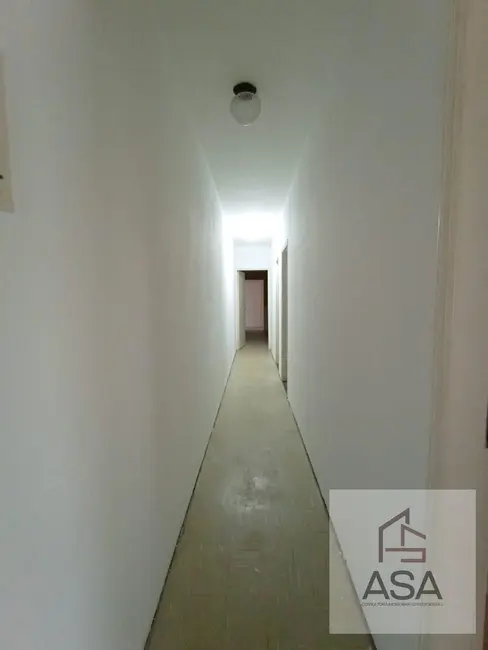 Casa com 3 quartos para alugar, 180m2 em Vila Oliveira, Mogi Das Cruzes - SP - imagem 5 Foto 5 de Casa com 3 quartos para alugar, 180m2 em Vila Oliveira, Mogi Das Cruzes - SP