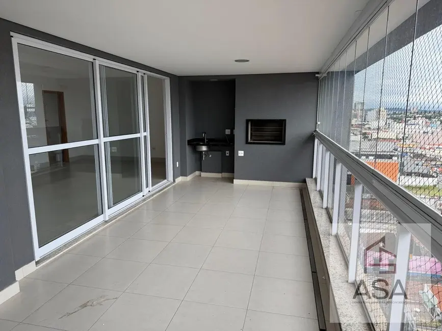 Foto 5 de Apartamento com 4 quartos para alugar, 172m2 em Centro, Mogi Das Cruzes - SP