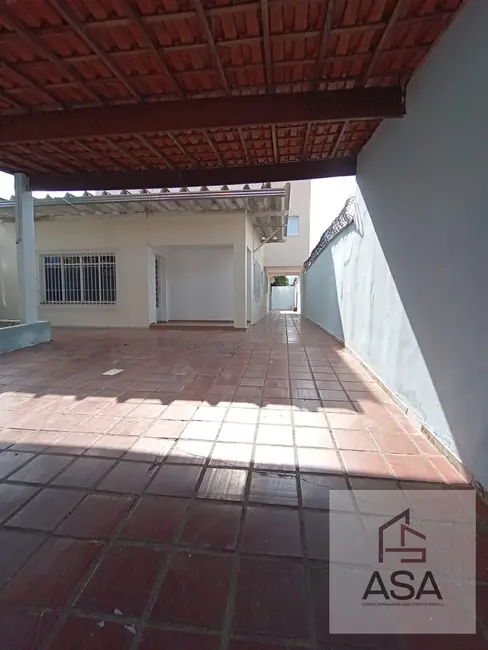Foto 3 de Casa com 4 quartos à venda, 500m2 em Vila Suissa, Mogi Das Cruzes - SP