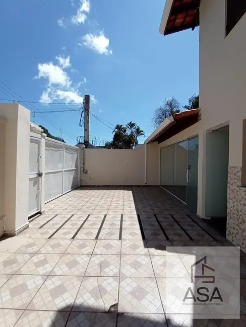 Foto 9 de Casa com 3 quartos para alugar, 200m2 em Vila Oliveira, Mogi Das Cruzes - SP