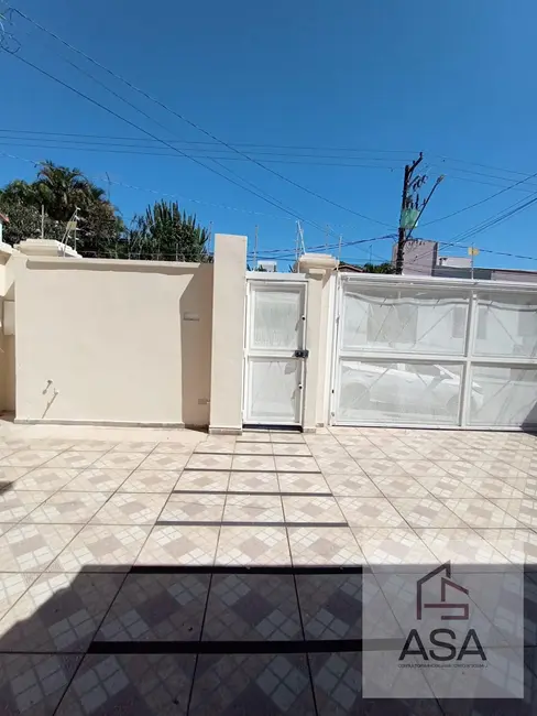 Foto 2 de Casa com 3 quartos para alugar, 200m2 em Vila Oliveira, Mogi Das Cruzes - SP