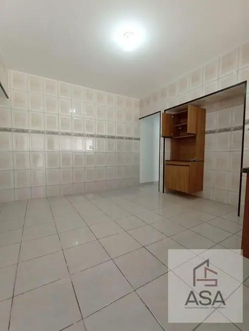 Foto 8 de Casa com 2 quartos para alugar, 200m2 em Vila Oliveira, Mogi Das Cruzes - SP