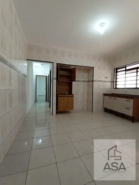 Foto 6 de Casa com 2 quartos para alugar, 200m2 em Vila Oliveira, Mogi Das Cruzes - SP