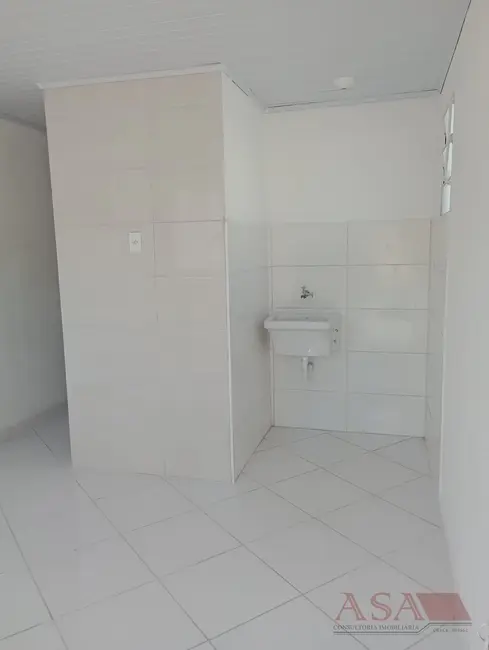 Foto 6 de Casa de Vila com 1 quarto para alugar, 30m2 em Vila São Paulo, Mogi Das Cruzes - SP