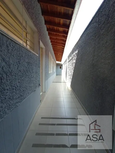 Casa com 3 quartos para alugar, 210m2 em Vila Oliveira, Mogi Das Cruzes - SP - imagem 4 Foto 4 de Casa com 3 quartos para alugar, 210m2 em Vila Oliveira, Mogi Das Cruzes - SP